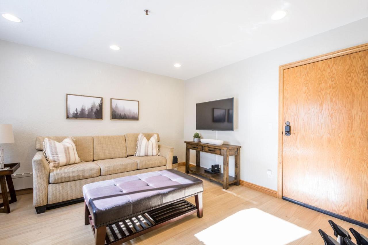 Powder Hound 1 Bedroom Brighton Chalet المظهر الخارجي الصورة