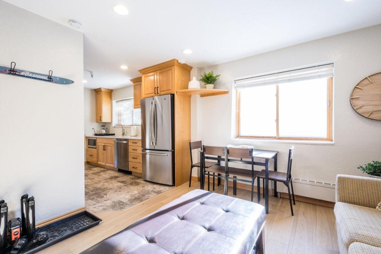 Powder Hound 1 Bedroom Brighton Chalet المظهر الخارجي الصورة